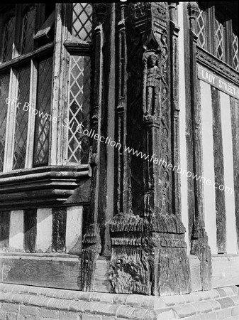 TOWN HALL DETAIL OF CARVING